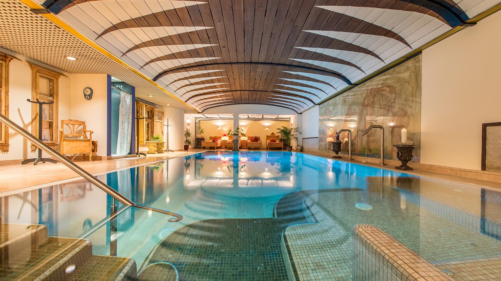 Pool Hotel Adler Suite Niederdorf Villabassa